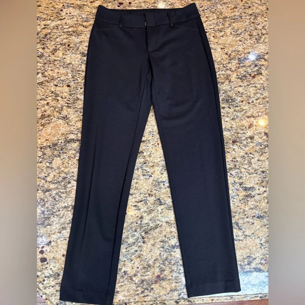OLD MONEY Classic Black Pant Michael Kors Straight Leg sz4 gold logo **2 for 20*